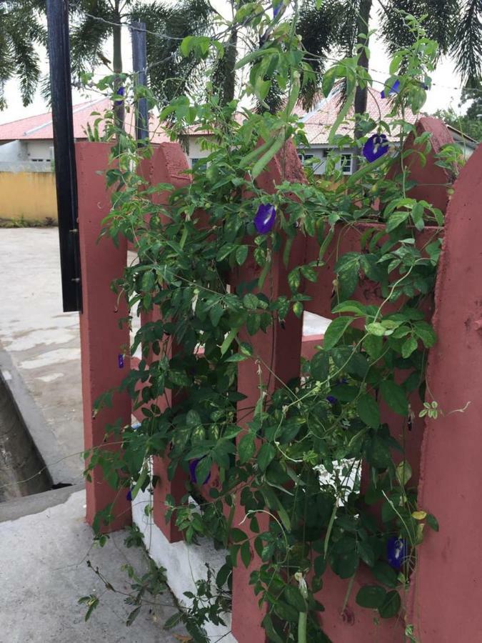 The Garden Vacation Home Lumut Εξωτερικό φωτογραφία