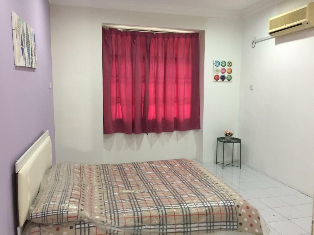 The Garden Vacation Home Lumut Εξωτερικό φωτογραφία